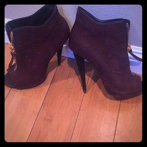 Pre-Owned Giuseppe Zanotti Open toe Booties
